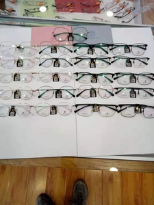 施洛华眼镜框标价不是卖价，新号冲销量便宜卖，全系列型号都有