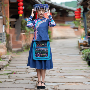 云南哈尼族服装女传统复古藏青色纯棉刺绣围裙民族日常生活伞裙装