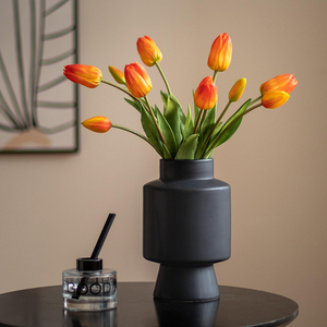 南十字星 现代黑色陶瓷花瓶小口插干花客厅餐桌装饰花器摆件 解图