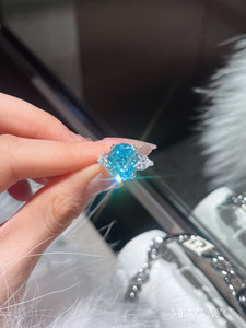MENG 轻珠宝系列 富婆款实验室培育8克拉蓝宝石戒指通透925纯银
