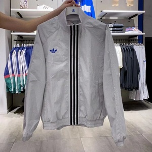 Adidas阿迪达斯外套男女三叶草立领夹克宽松风衣梭织速干三条纹春