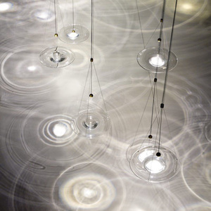 北欧轻奢透明飞碟玻璃水滴螺纹形吊灯个性设计师餐厅极简艺术展灯