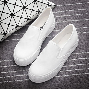 香港小白鞋布鞋厚底一脚蹬女鞋2024新款夏黑白色帆布鞋平底懒人鞋