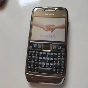 诺基亚 E71 全键盘直板按键移动联通3G音乐学生备用戒网老人手机