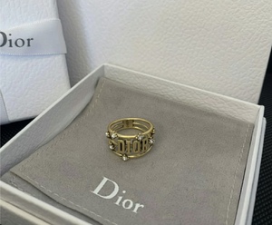 代购dior 迪奥戒指新款女士复古镂空印花金色指环 阿里巴巴找货神器