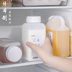 日本进口饮料果汁瓶冰箱凉冷水壶牛奶保鲜密封罐液体储存分装瓶子
