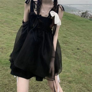 韩版小众吊带黑色连衣裙女夏季新款学院风高腰显瘦无袖蓬蓬仙女裙