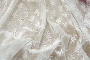 降价日单服装刺绣网纱 布料 白色纱帘 蕾丝手工布料面料 宽1.5米