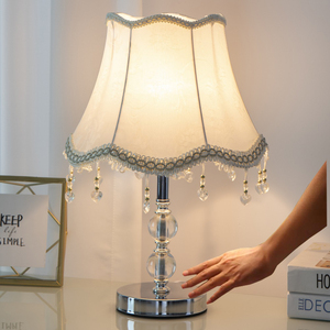 台灯卧室床头灯创意简约现代欧式装饰喂奶礼物调光触摸水晶小夜灯