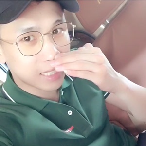 快手上的眼镜能买吗