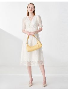 诗篇2023夏季新款白色松紧白色小礼服收腰蕾丝连衣裙6C51205270