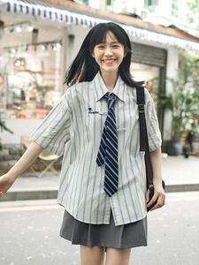 夏季宽松美式复古日系港风条纹短袖衬衫女高中生学院风配领带衬衣
