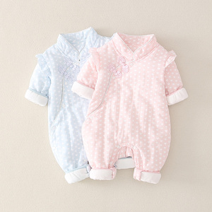 婴幼儿冬款新品加厚百天宝宝0-3-6-12个月爬服棉服连体衣盘扣哈衣