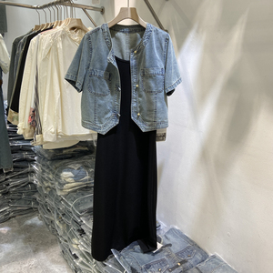 韩版吊带连衣裙设计感短款牛仔马甲套装女2024夏季新款时尚两件套