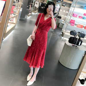 红色波点连衣裙女2019春装新款韩版气质显瘦收腰复古时尚V领