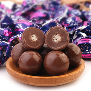 拉迈尔巧克力糖俄罗斯进口夹心糖果零食酸奶味慕斯巧克力球可可粉