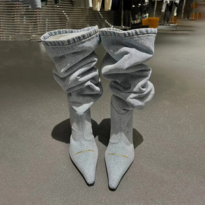 AW2024新款欧美风尖头牛仔靴女百搭褶皱堆堆靴细跟显瘦过膝时装靴