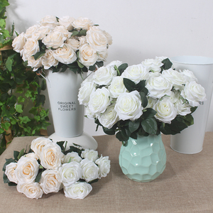 仿真玫瑰花束 婚庆假的 白色假花餐桌花客厅卧室摆设装饰绢花摆件