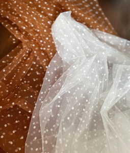 焦糖色白色波点植绒网纱  圆点波点植绒礼服婚纱面料布料
