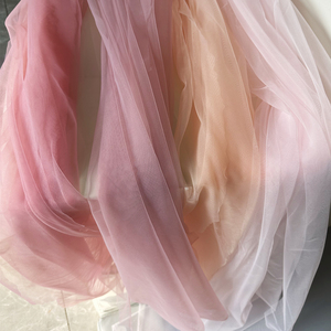 米兰网粉色红色软网纱婚庆背景吊顶纱幔椅背纱拍照摄影面料布料