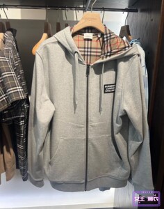 Burberry/巴宝莉 新款内衬格子条纹拼接连帽拉链卫衣男休闲外套女