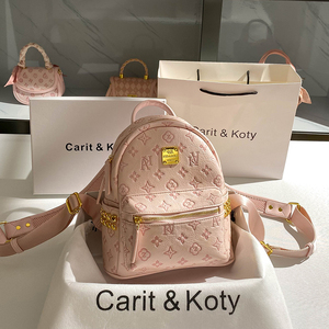 Carit Koty夏天今年流行粉色双肩包包2024新款高级感铆钉旅行背包