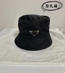 【厉凡赫现货】Prada/普拉达  20FW 黑色尼龙 三角徽章 渔夫帽