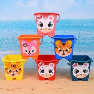 儿童玩沙桶动物图案卡通桶装水小桶方形小桶加厚装雪桶学生洗笔桶