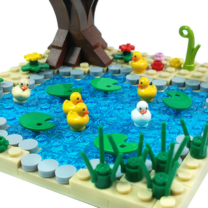 MOC小颗粒积木鸭子戏水 荷塘鸭宝宝 黄鸭水池 池塘树场景拼装玩具