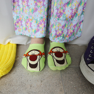 韩国代购迪士尼袜子卡通女袜纯棉船袜四季常规浅口隐形糖果色袜套