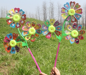 户外塑料风车儿童玩具 三朵太阳花diy手工卡通风车装饰模型礼物