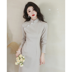 毛呢旗袍2024年新式女中国风年轻款纯色简单大方改良版日常连衣裙