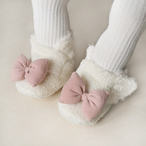 婴儿鞋软底冬季加绒加厚4个月女宝宝学步鞋防掉超萌可爱保暖棉鞋