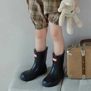 儿童雨鞋女款hunter雨靴男童女宝宝水鞋幼儿上学专用防滑胶鞋轻便