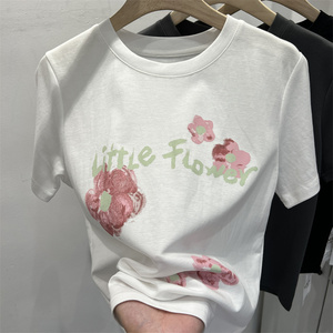 设计感字母花朵图案印花的短袖T恤女2024夏装新款洋气体恤衫上衣
