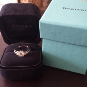 美国Tiffany正品代购2.5克拉F色VVS2净度PT950铂金求婚钻戒指直邮