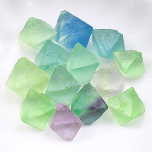 易晶缘天然蓝色萤石原石摆件八面体六角宝石水晶石头儿童矿石标本