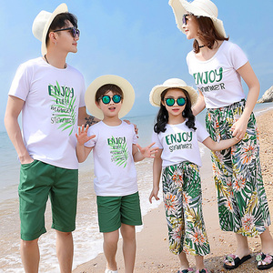 一家三口四口海边度假沙滩亲子装2024夏T恤家庭套装母子母女装潮