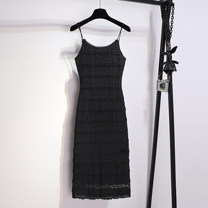黑色蕾丝吊带连衣裙女装夏款2024新款爆款法式气质修身包臀蛋糕裙
