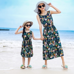 女童连衣裙夏儿童沙滩裙海边渡假亲子装妈妈波西米亚收腰显瘦长裙