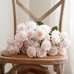手感保湿仿真粉色玫瑰高档假花客厅餐桌室内装饰干花摆件拍照花束
