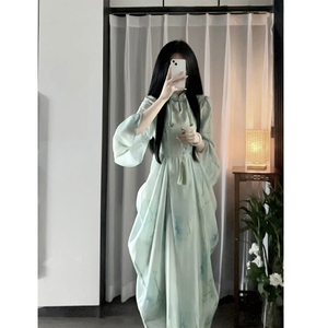 新中式温柔风浅绿色汉服连衣裙套装新款春秋季冷淡系复古两件套潮