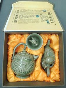 陕西耀州瓷三件套礼盒倒流壶公道杯爵杯特色会议礼品工艺品纪念品