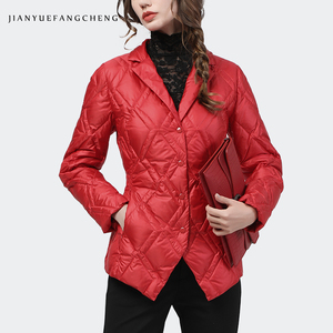 红色羽绒服女冬短款白鸭绒收腰西装领修身外套减龄保暖轻便棉衣