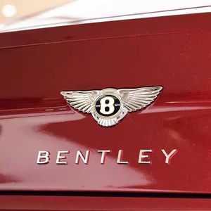 宾利欧陆添越车标GT后英文字母标BENTELY标志贴飞驰慕尚 后尾箱标