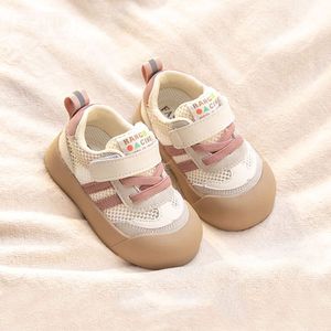 巴拉巴柆韩系宝宝板鞋网面透气婴儿鞋子春夏款一岁小童运动休闲鞋