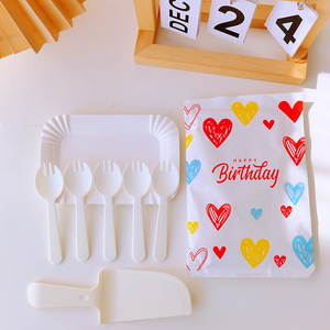 一次性生日蛋糕刀叉盘套装餐具纸盘组合长方形纸袋餐盘碟子勺子