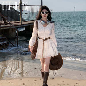 海边大西北旅游穿搭沙滩裙V领小个子长袖白色短裙洱海拍照连衣裙