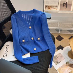 韩版洋减龄高级感蓝色v领针织开衫女秋季新款长袖打底衫修身上衣