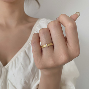 同心结拉丝戒指女闺蜜二人款纯银时尚个性蝴蝶结金色素圈金色指环